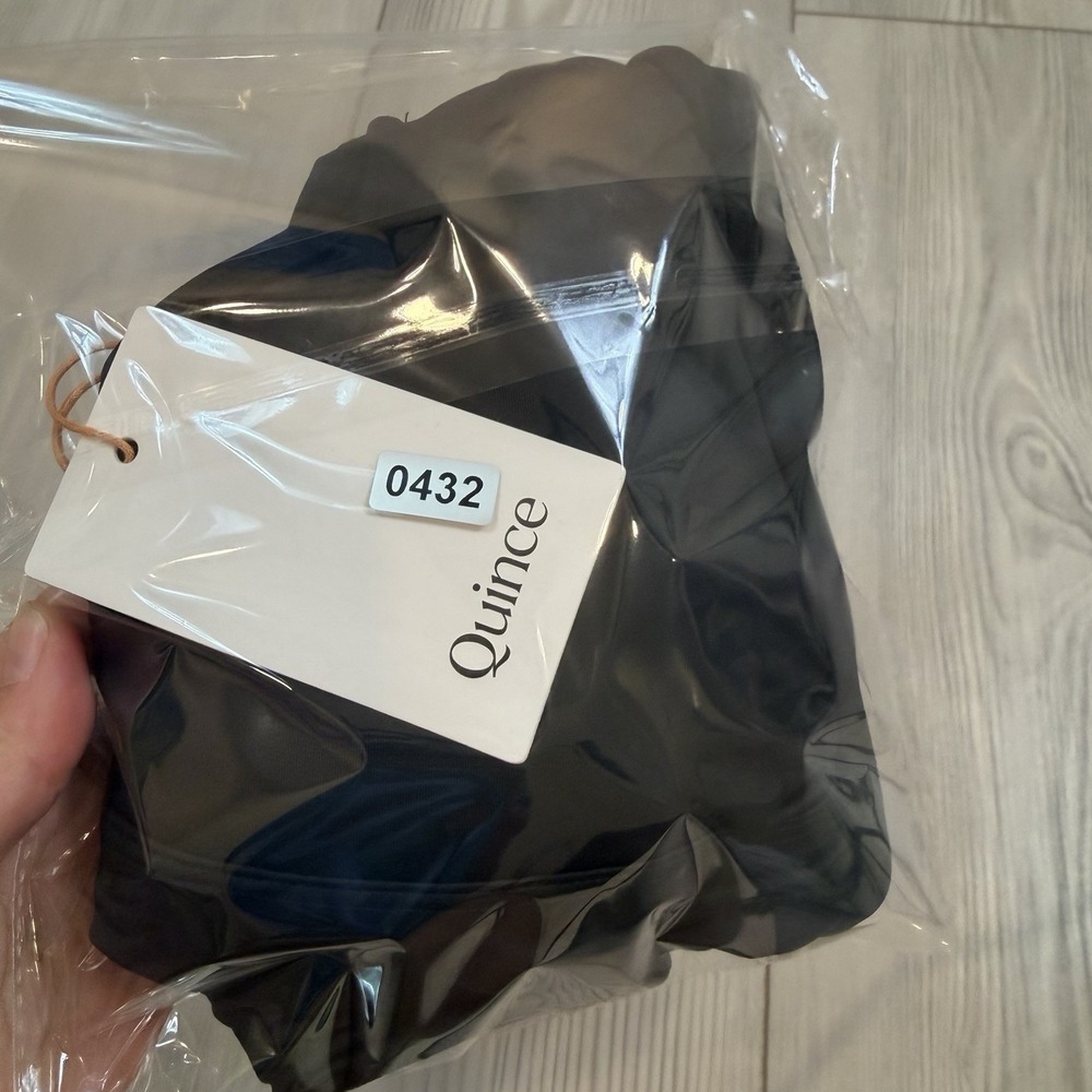 NWT Quince Italian Plunge One-Piece Swimsuit, Large, Black - Picture 10 of 12